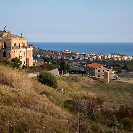 Casale castello Gallelli-2